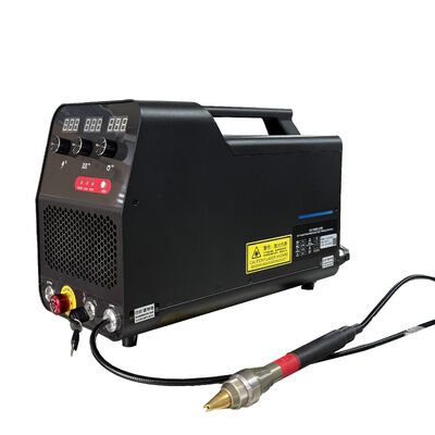 품질  Mini laser welding Machine QCW portable 600W laser welder Made in China peak Power 1200W 공장