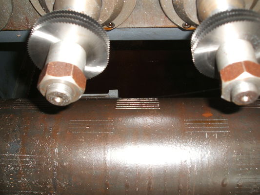 High Speed Sliver Pipe Slotting Machine With Either Straight Slots On Casing